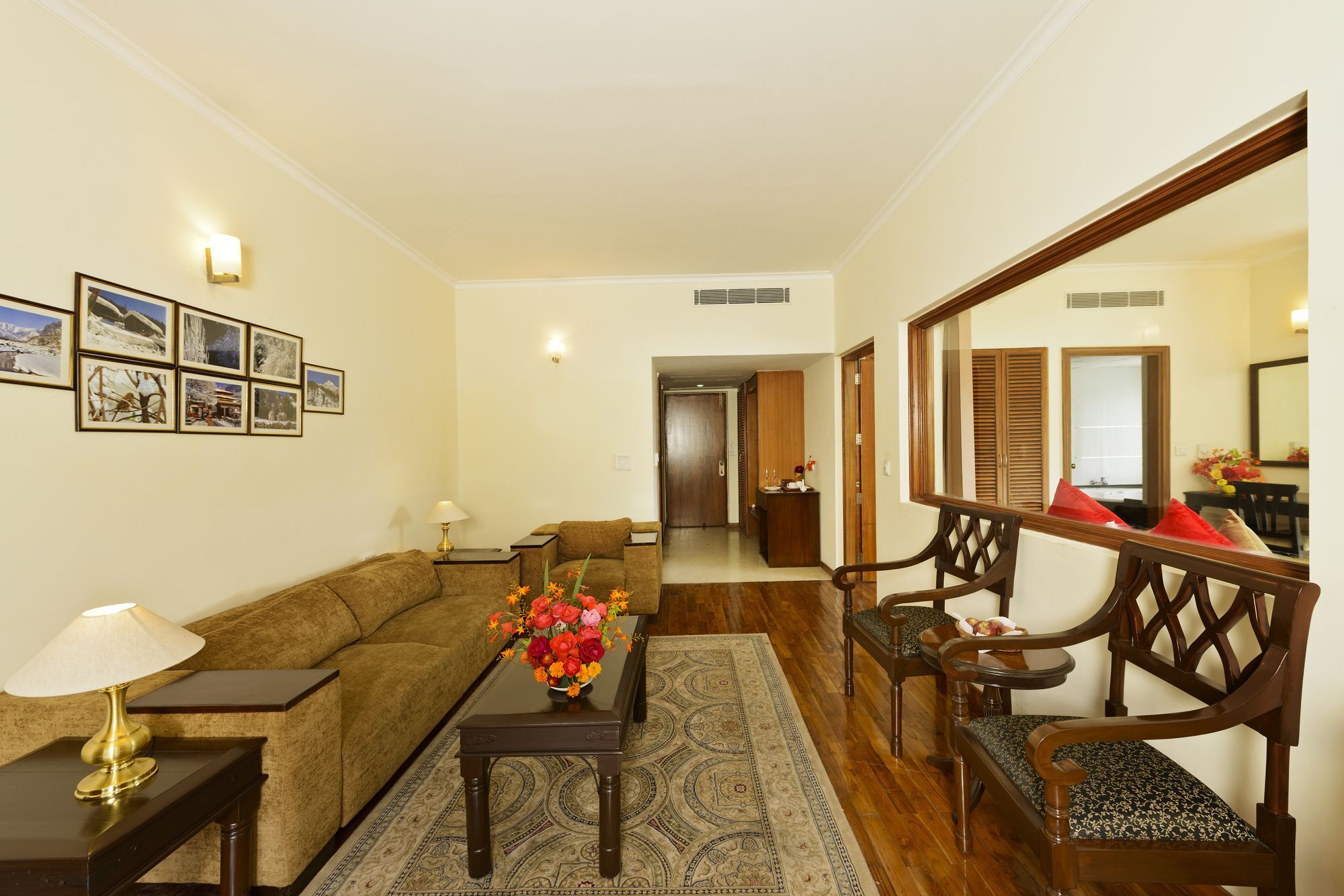 Solang Valley Resort Palchan Екстер'єр фото
