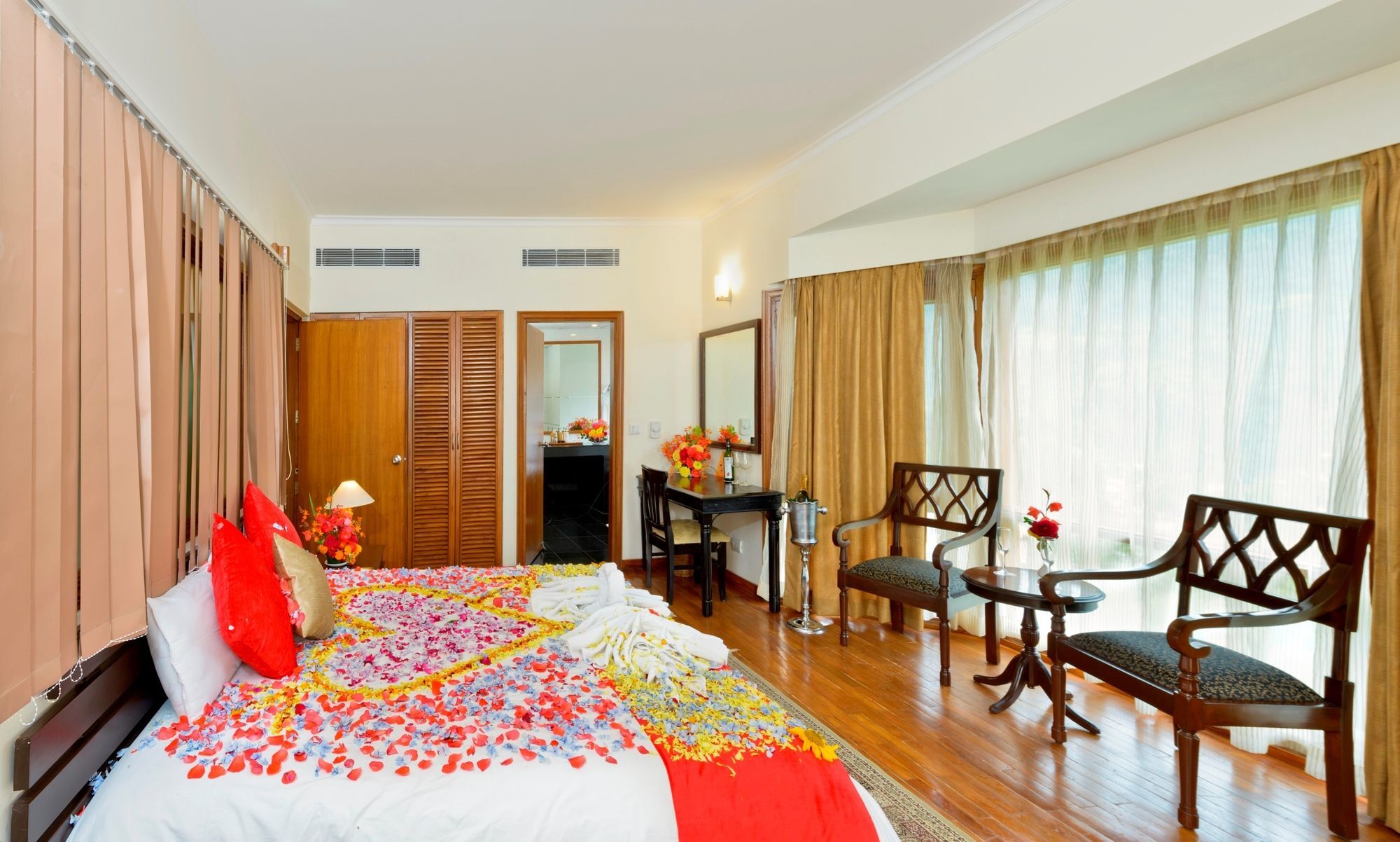 Solang Valley Resort Palchan Екстер'єр фото