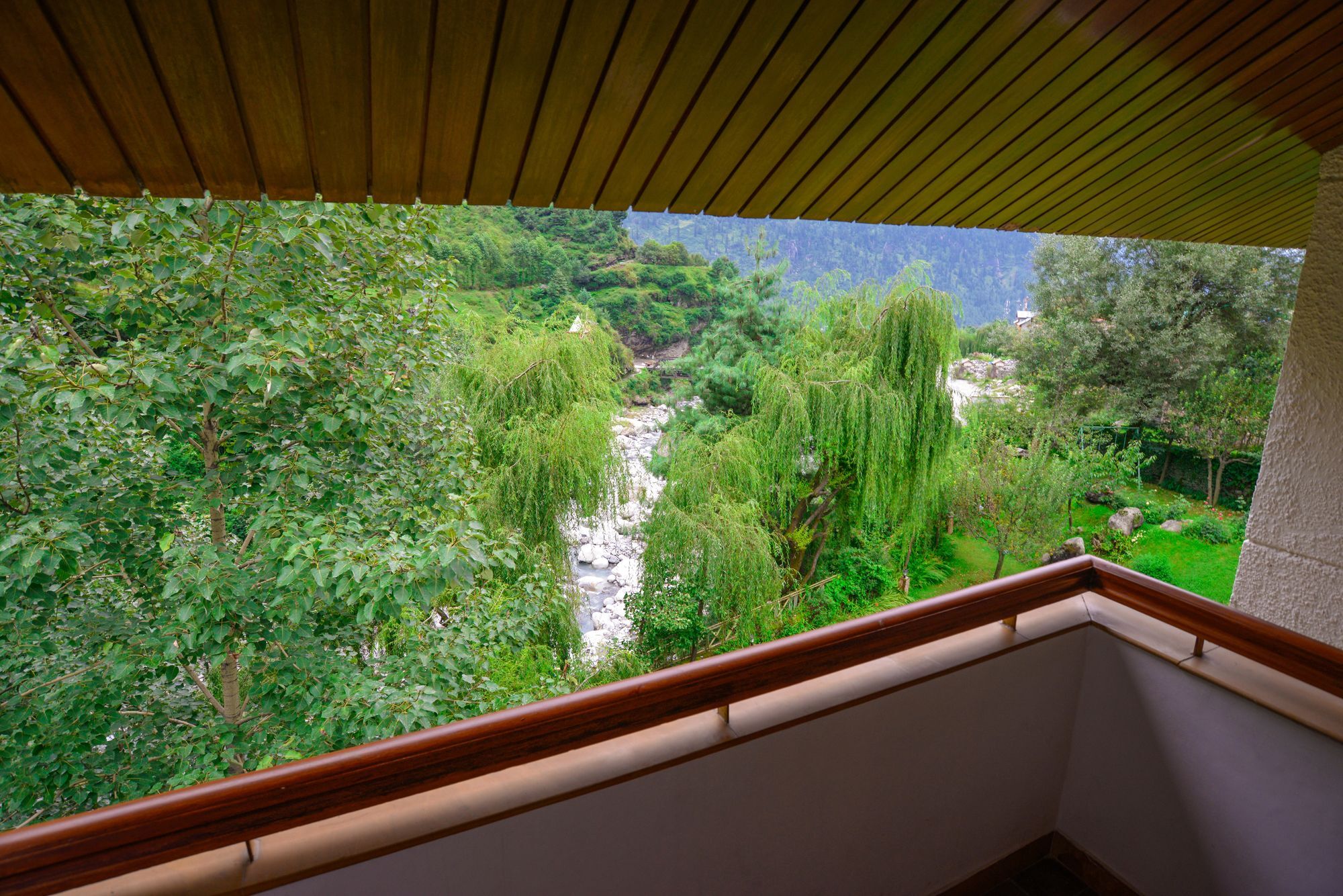 Solang Valley Resort Palchan Екстер'єр фото