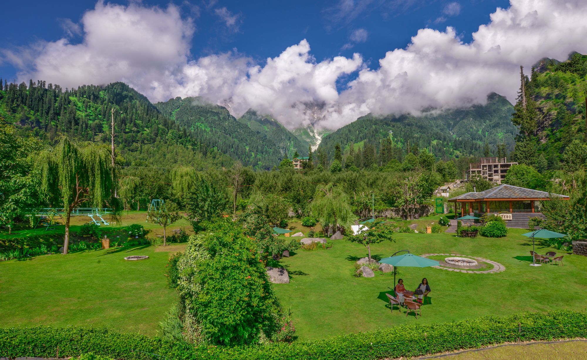 Solang Valley Resort Palchan Екстер'єр фото