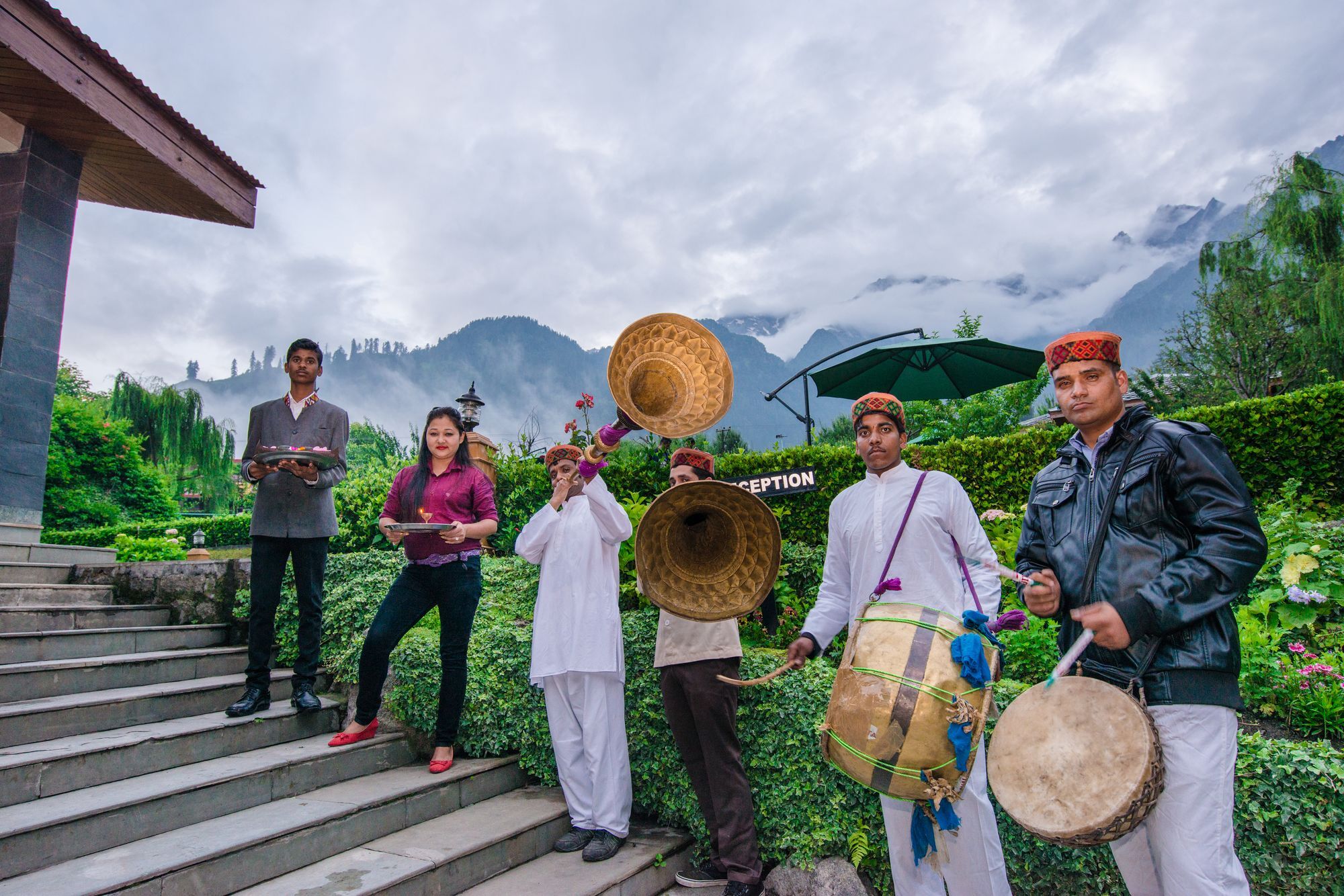 Solang Valley Resort Palchan Екстер'єр фото